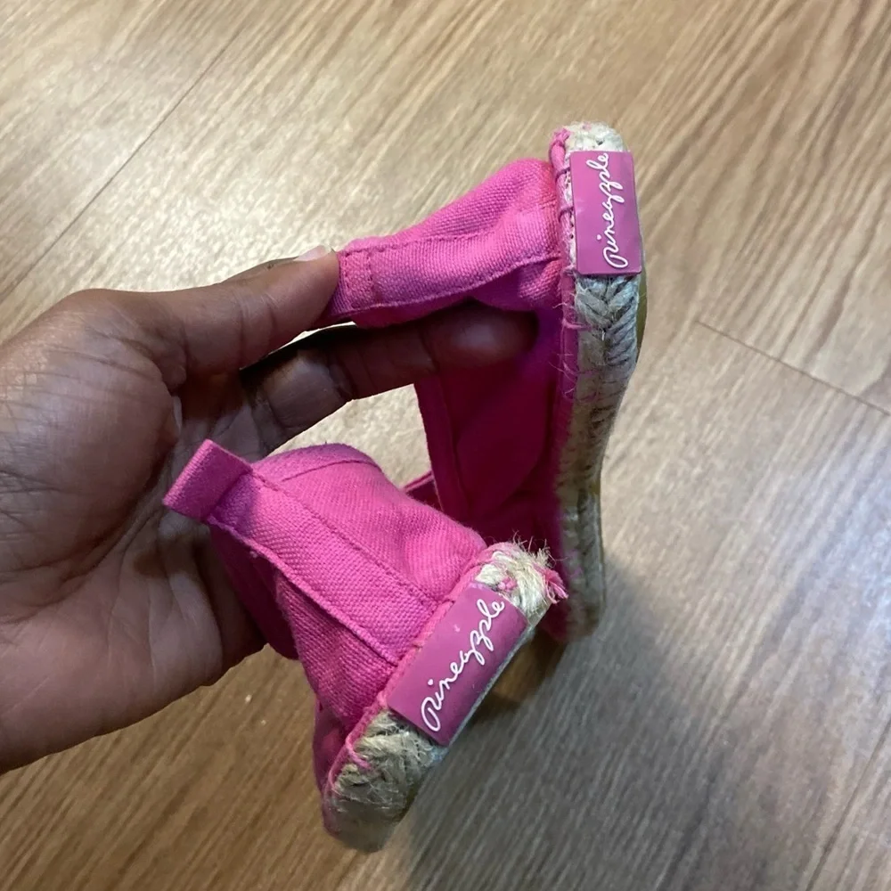 pineapple pink flat